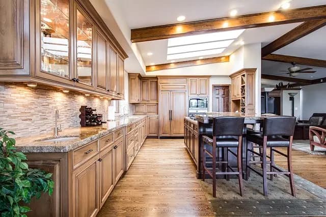 Comment choisir la peinture sur mesure pour un style contemporain